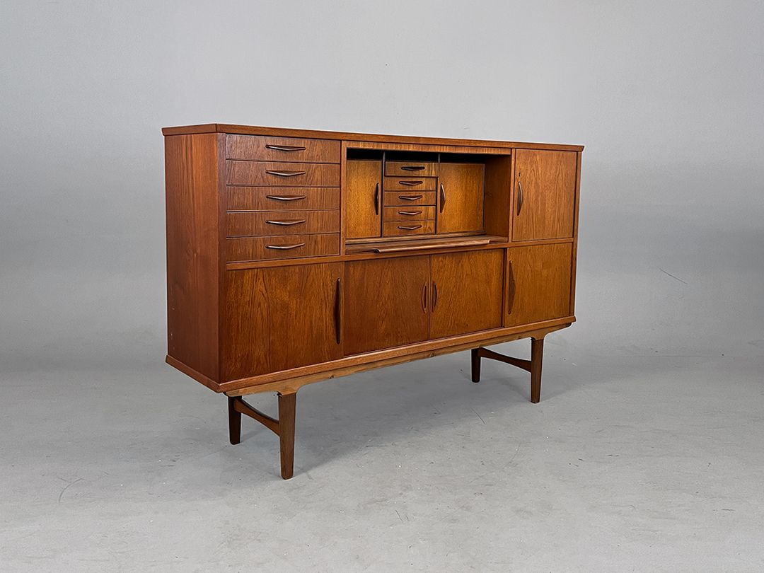 Foto Mid-Century Danish Wooden Secretary w187