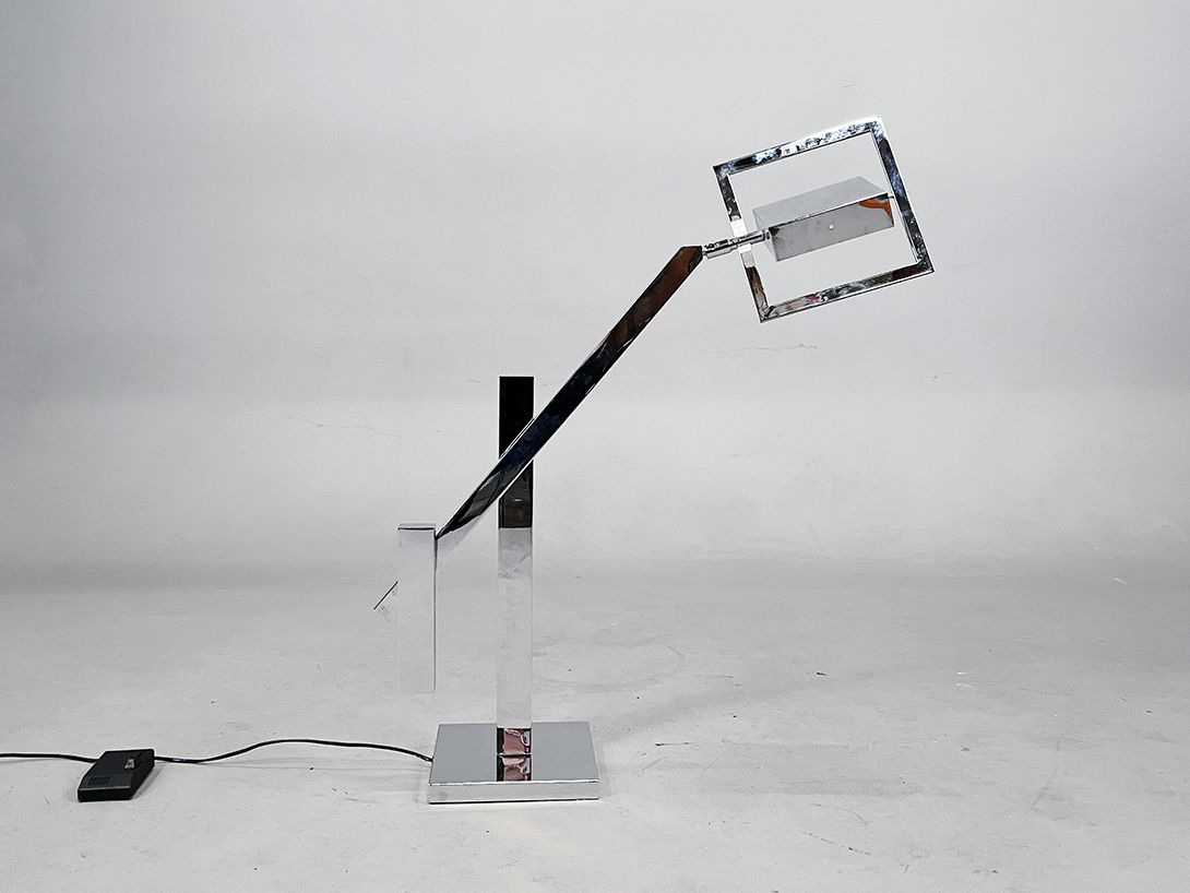 Foto Cubistic Super Chrome Table or Floor Lamp h107 B1