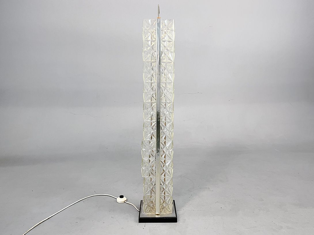 Foto Cuboid Column Prisma Acrylic Glass Floor Lamp 1950s E3