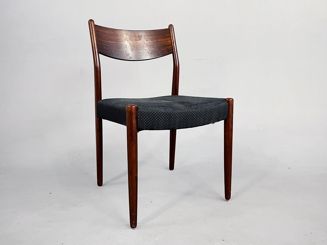 Foto Rose Wooden Dining Chair with Black Upholstery Seat, 1970s