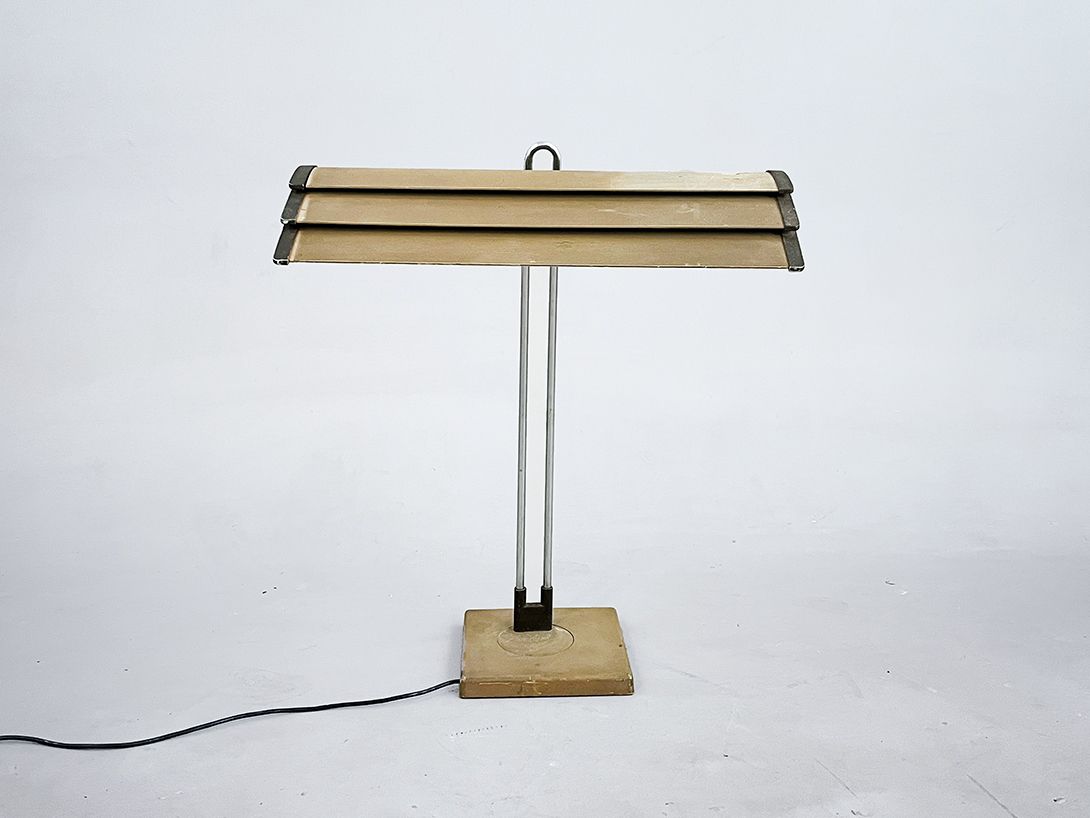 Foto Late 1950s Industrial Army Desk Lamp h78 B3