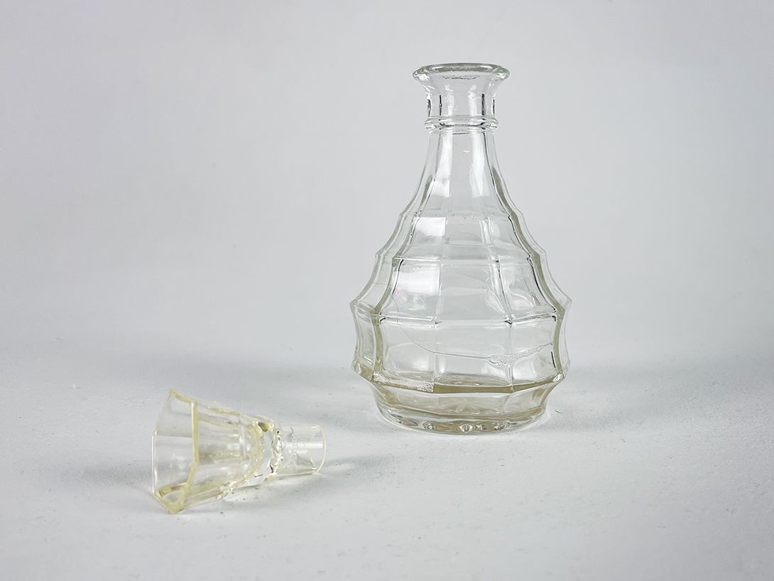Foto Small Crystal Art Deco Carafe h14