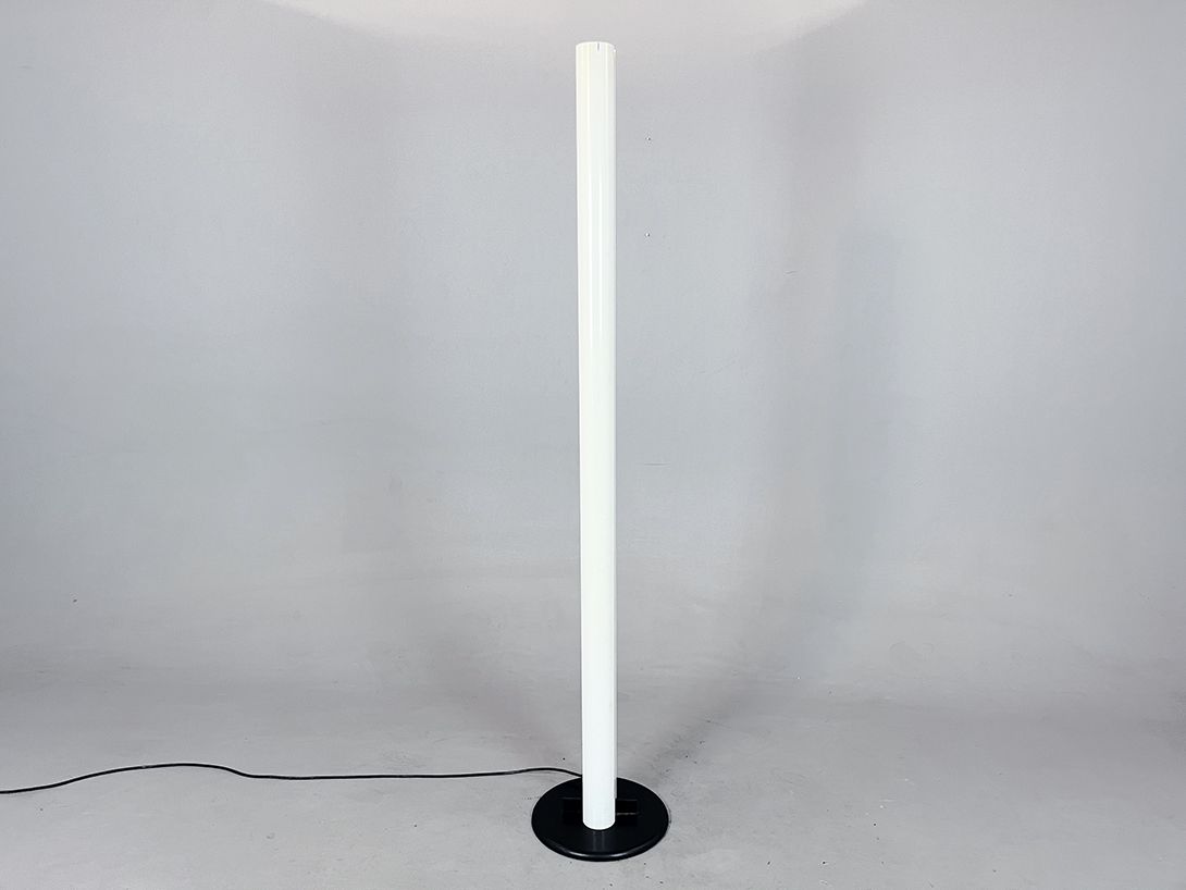 Foto Megaron Puristic Frattini Floor Lamp Memphis Style B1 h185