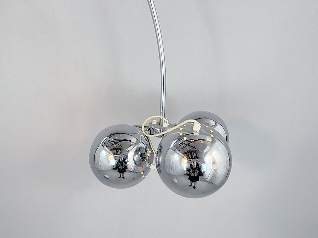 Foto Space Age Huge Arc Lamp with 3 Chrome Balls on Heavy Base h225