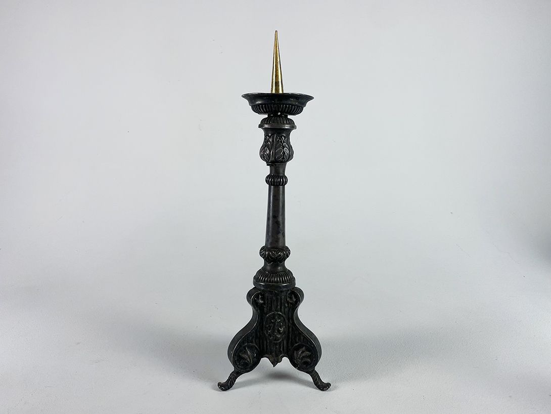 Foto Black Carved Metal Candlestick h45