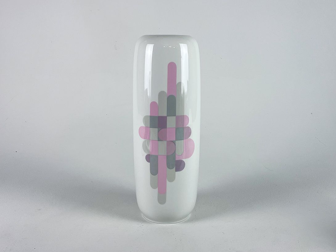Foto Tall Fine China Vase with Geometric Decor GDR h36