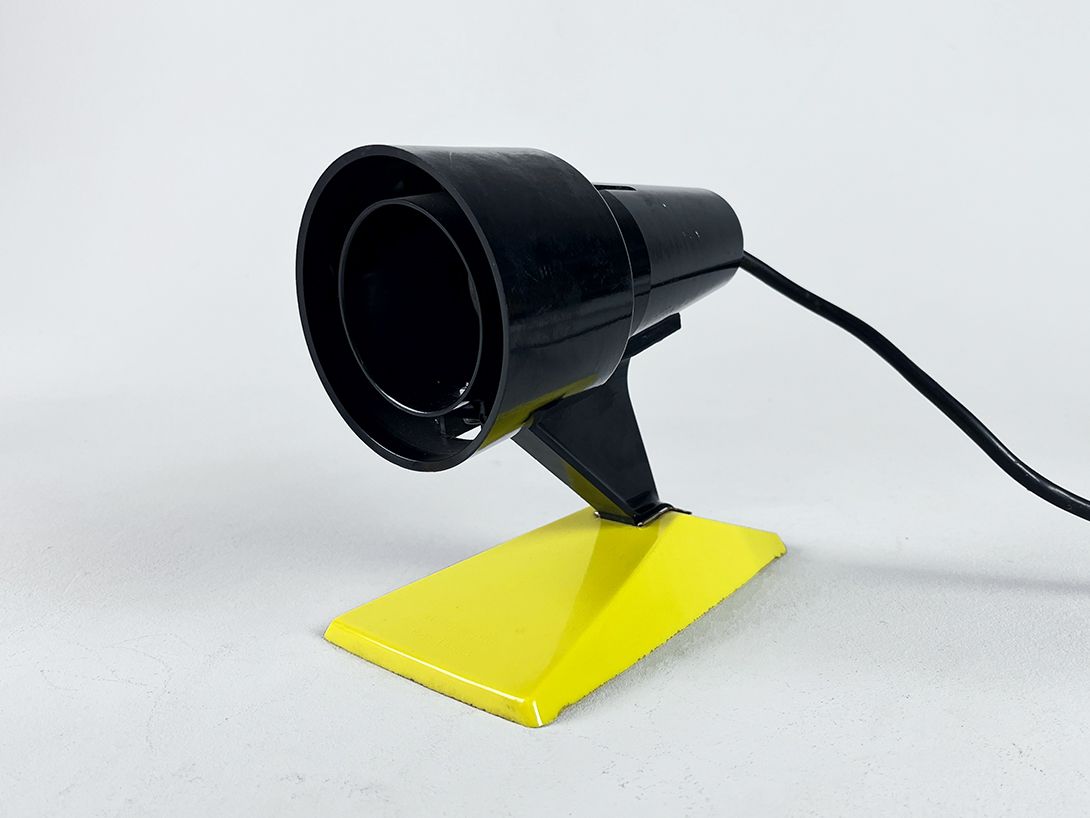 Foto Black and Yellow Infrared Lamp GDR 1950s h21 RA1