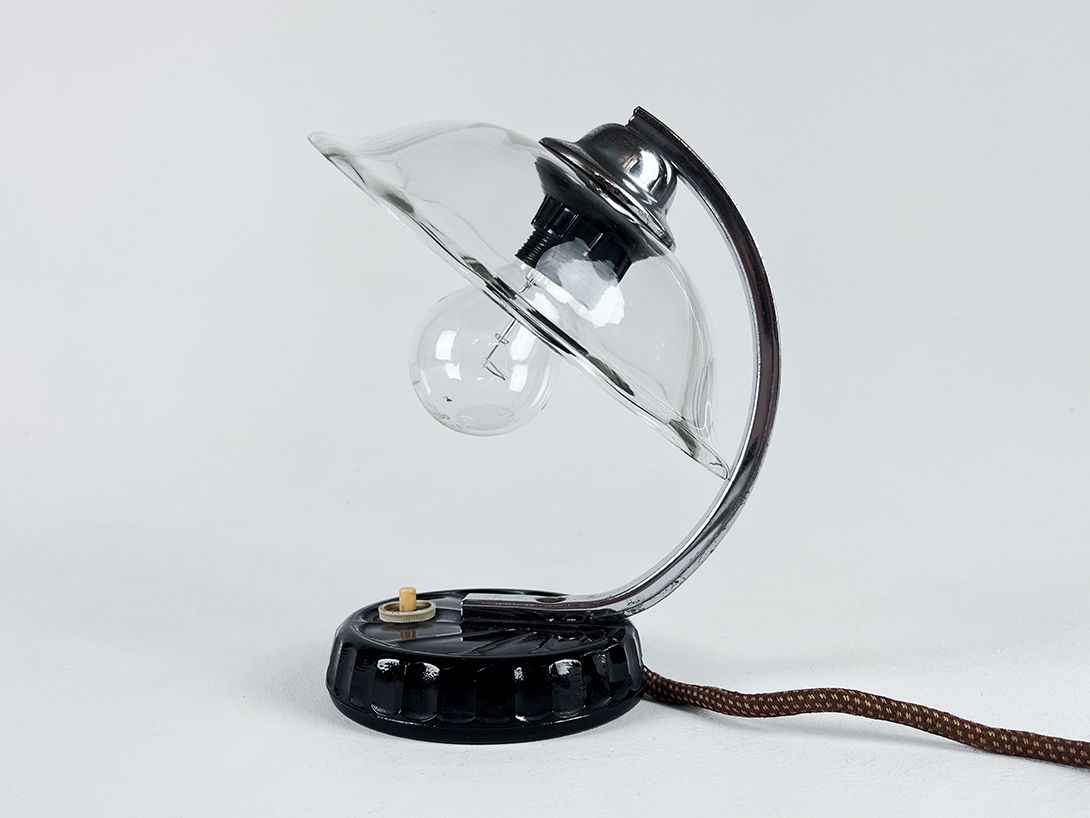 Foto Small Art Deco Table Lamp with Transparent Shade h23 RA3