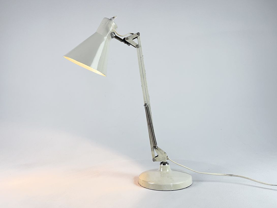 Foto Danish White Industrial Metal Lamp by Luxu h66