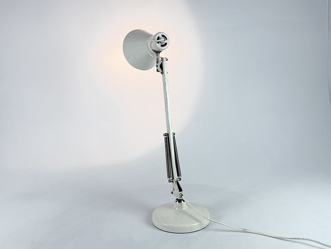 Foto Danish White Industrial Metal Lamp by Luxu h66