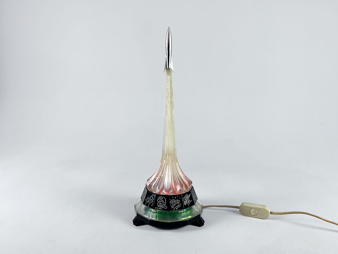 Foto CCCP Rocket Model Decorative Table Lamp h40