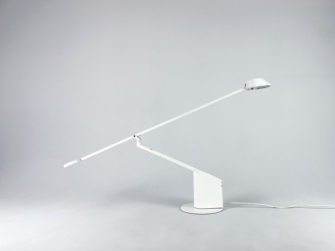 Foto Tall Italian Desk Lamp iGuzzini by Rodolfo Bonetto, 1980s h70