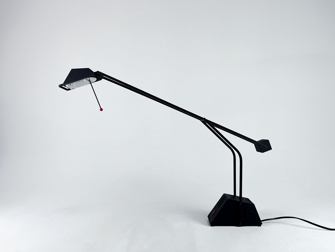 Foto Tall German Memphis Desk Lamp by Hustadt Leuchten, Model 3442/01 h87