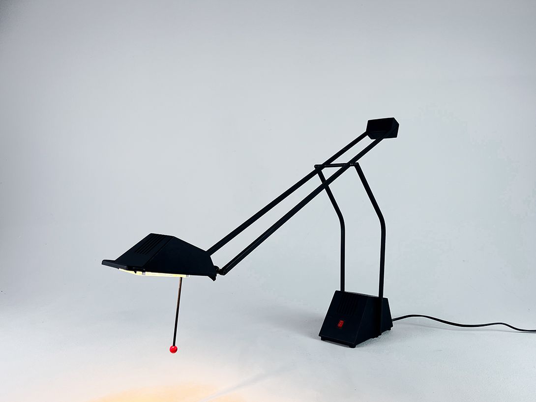 Foto Tall German Memphis Desk Lamp by Hustadt Leuchten, Model 3442/01 h87