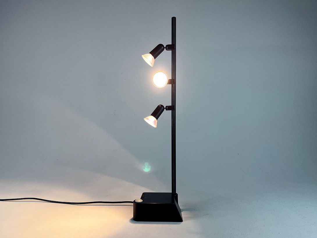 Foto Modern Minimalistic Osram Triple Table Lamp, West Germany h66