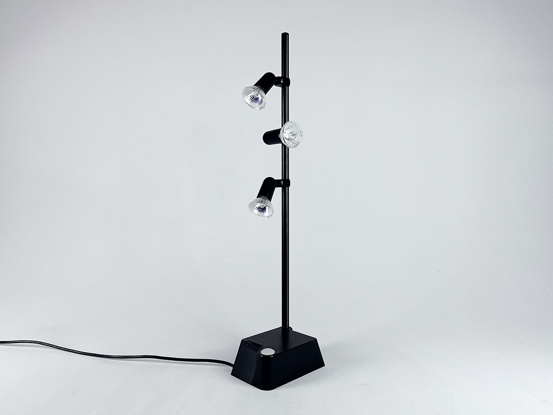 Foto Modern Minimalistic Osram Triple Table Lamp, West Germany h66