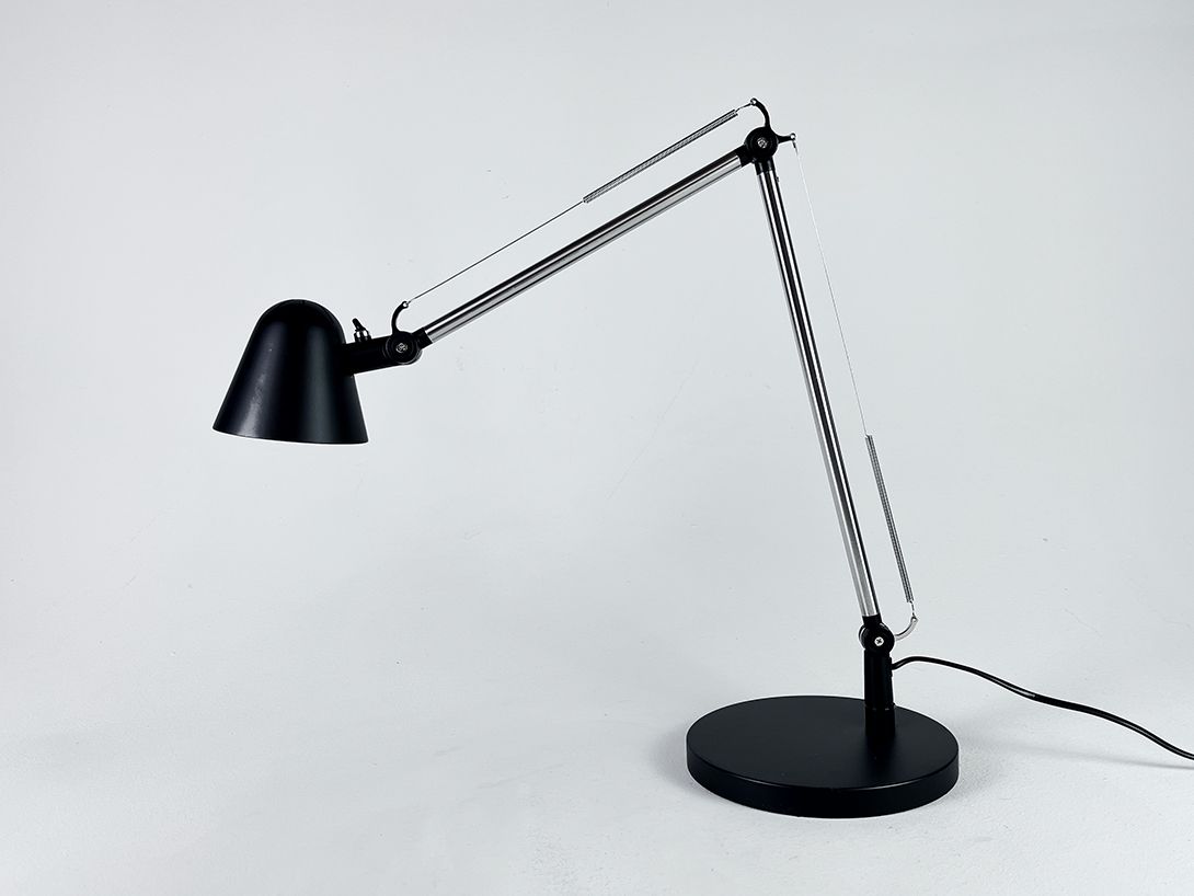 Foto Tall Modern Desk Lamp &#8220;Uppbo&#8221; by Ikea, 2005