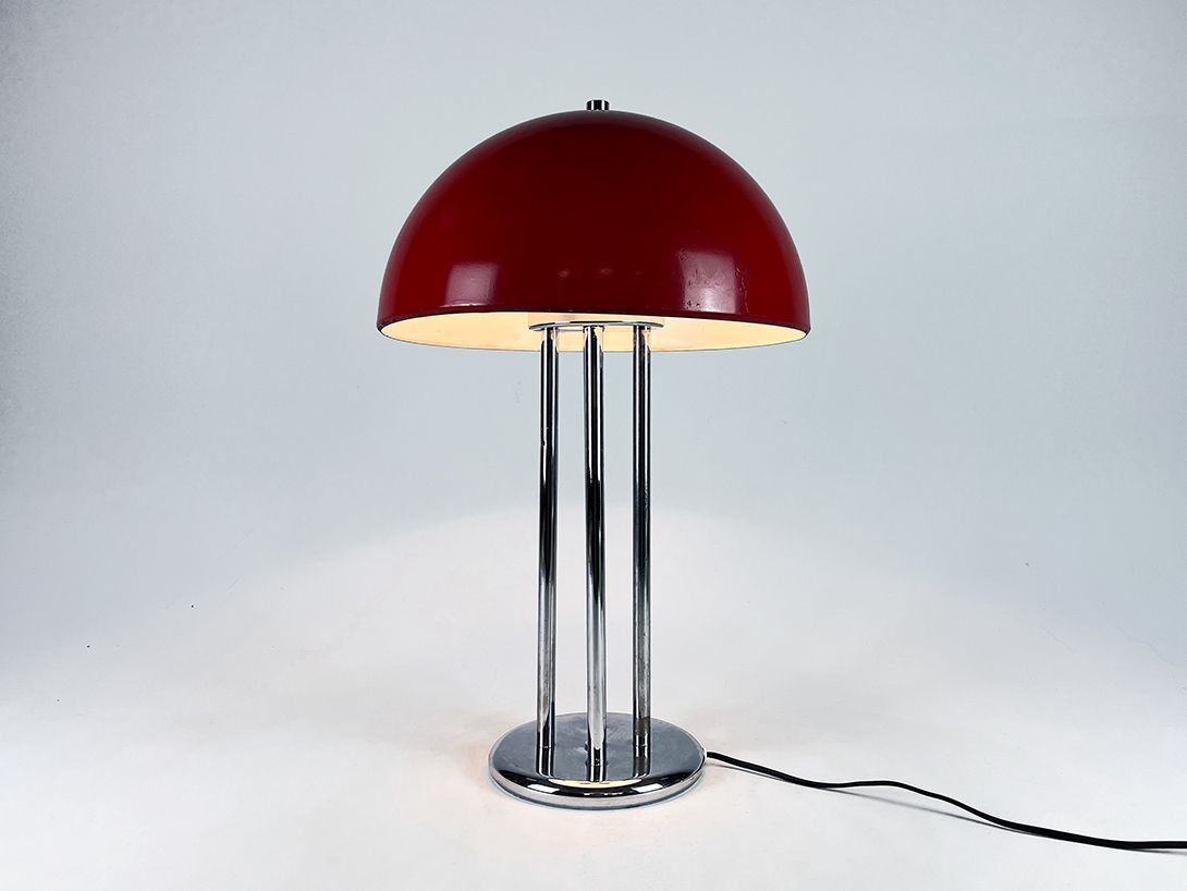 Foto Memphis Mushroom Table Lamp with Four Chrome Feet and Red Round Shade h60