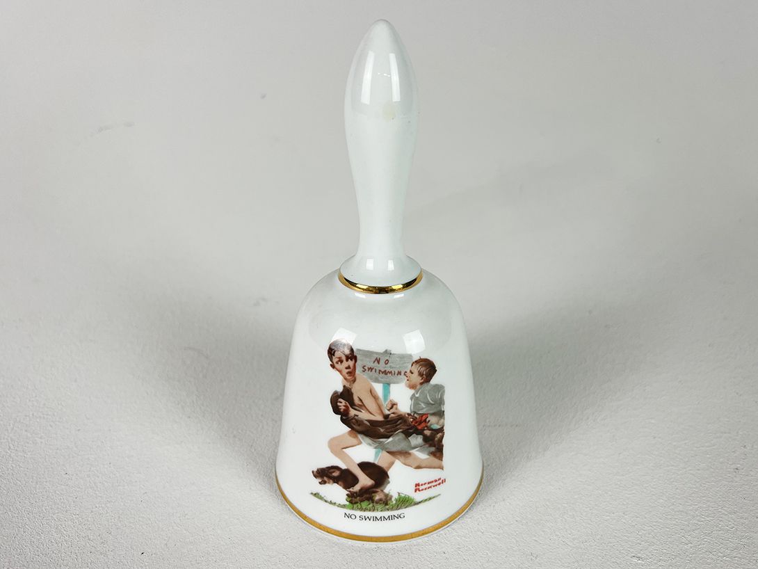 Foto Porcelain Bell No Swimming Norman Rockwell 1976 h18
