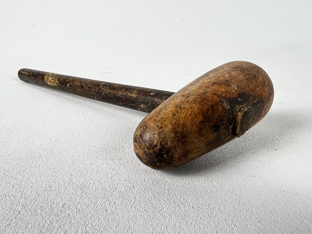 Foto Wooden Hammer for fixing Tiles Spreewald 1860 h31