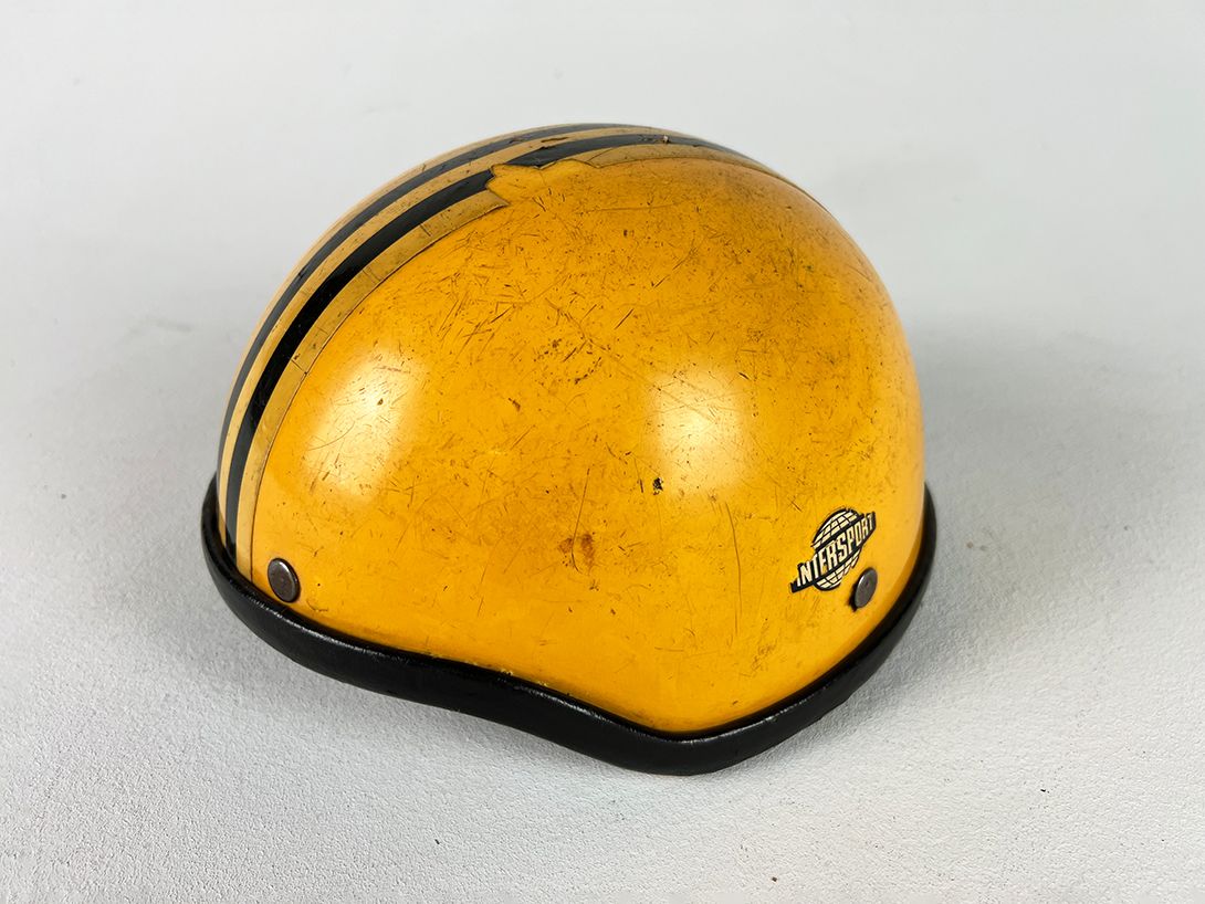 Foto Bike Helmet Intersport GDR 1975 h15