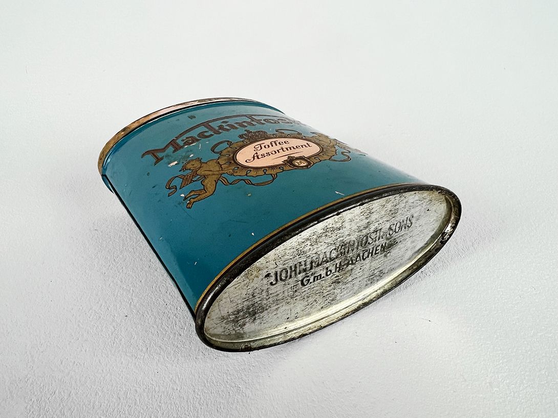 Foto Mackintosh‘s Toffee Assortment Can Mac.&#038;Sons GmbH Aachen 1960 h13x11x5
