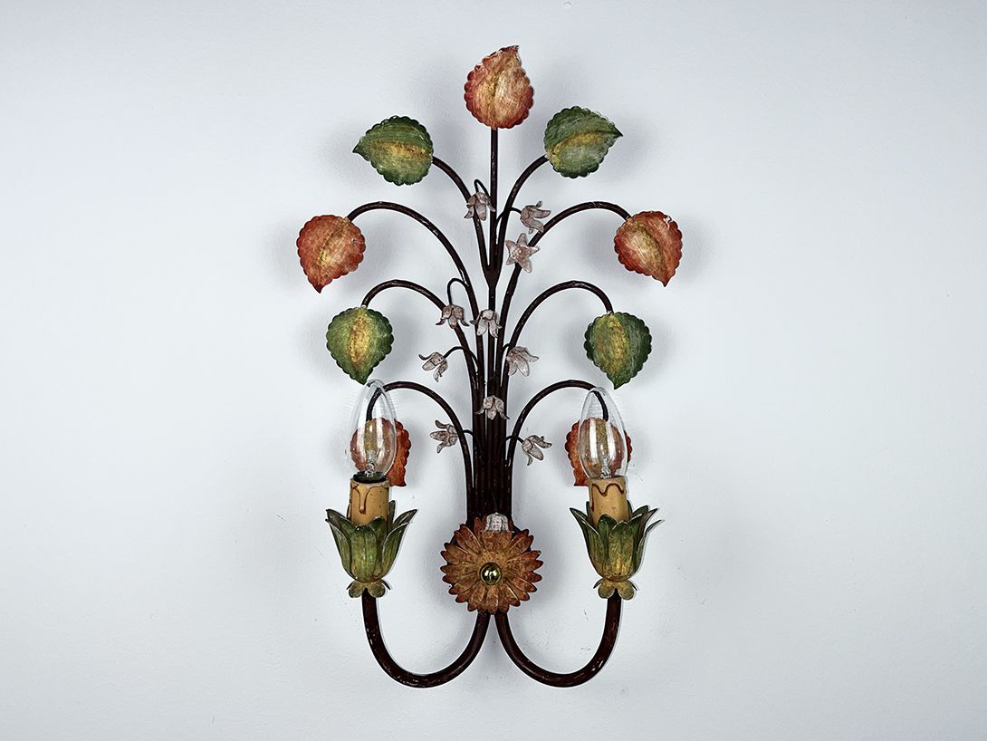 Foto 1950s Precious French Regency Wall Lamp with Leave Details h50