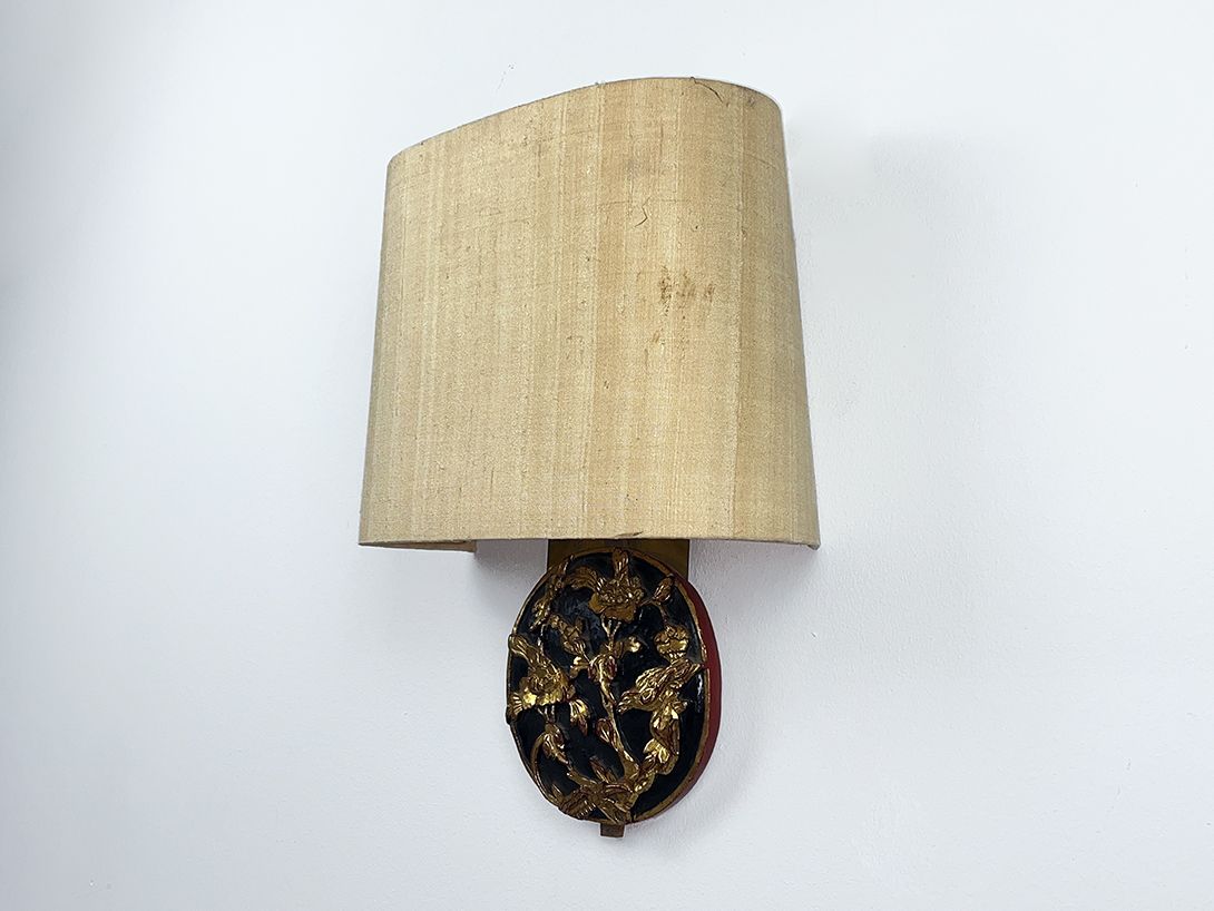 Foto Sweet Black Chinoiserie Wall Lamp with Golden Flower Details h36