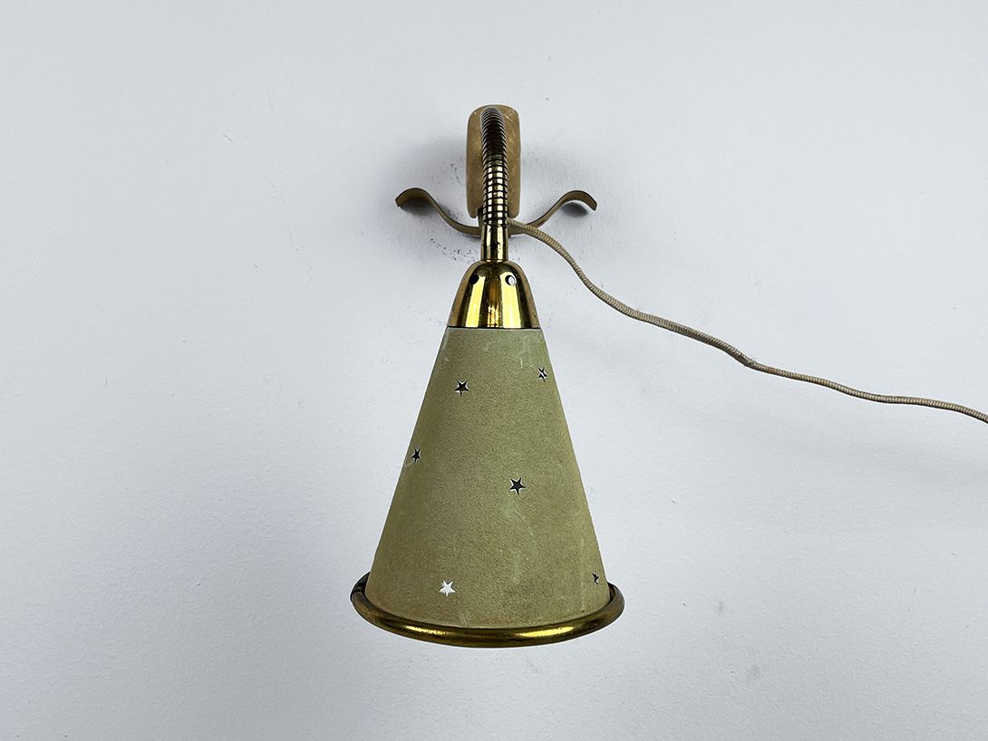 Foto 1960s Vintage Regency Bedside Wall Lamp with Tiny Starlet Cuts h27