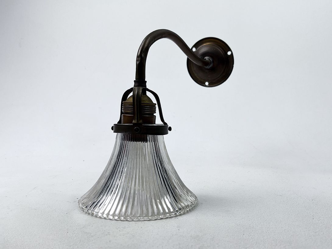 Foto Antique Art Deco Holophane Glass Wall Lamp h24