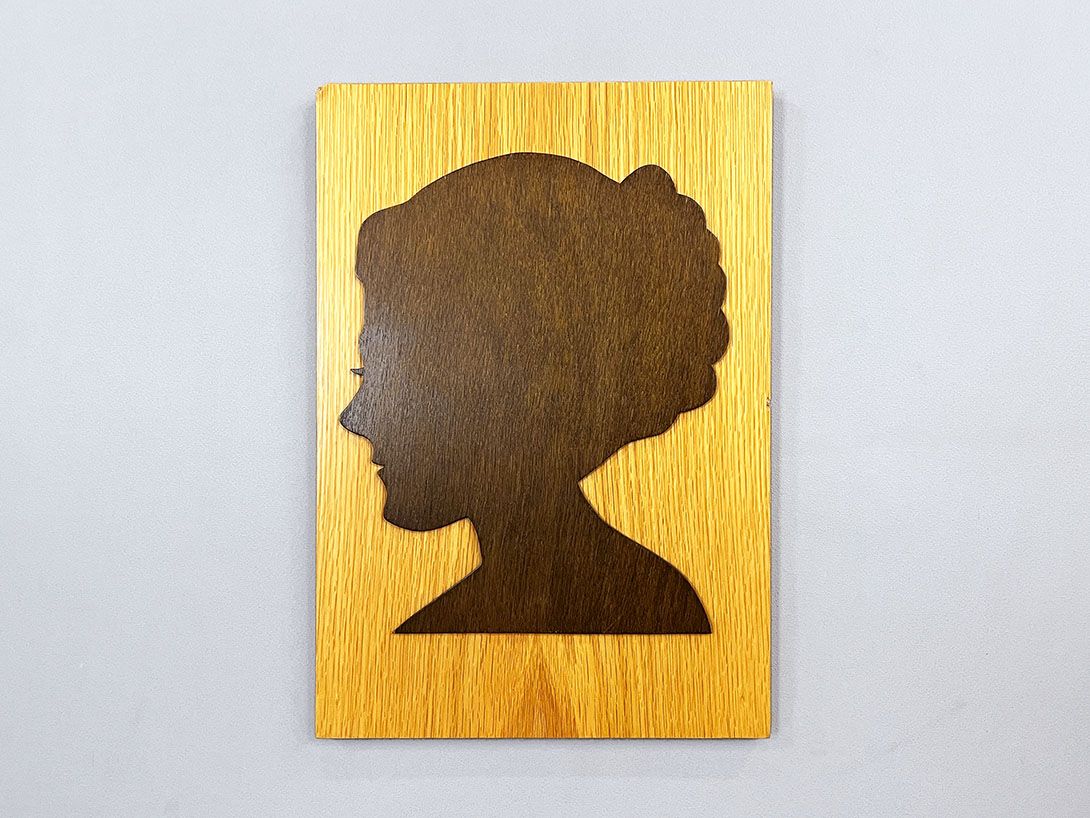 Foto Set of Four Family Silhouette Head Woodcuts h50 D10 D11 D12 D13