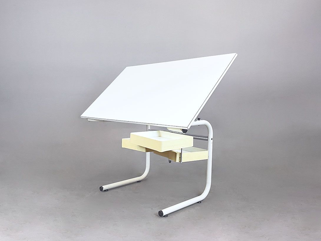 Foto White Joe Colombo Space Age Pupil Desk Craft Table Italy 1970s