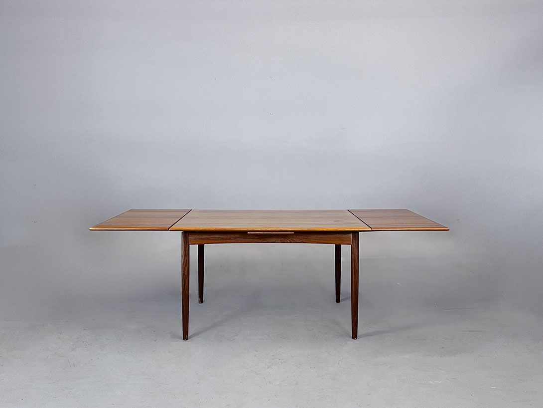 Foto Stylish Scandinavian Extendable Dining Table 1960s h75