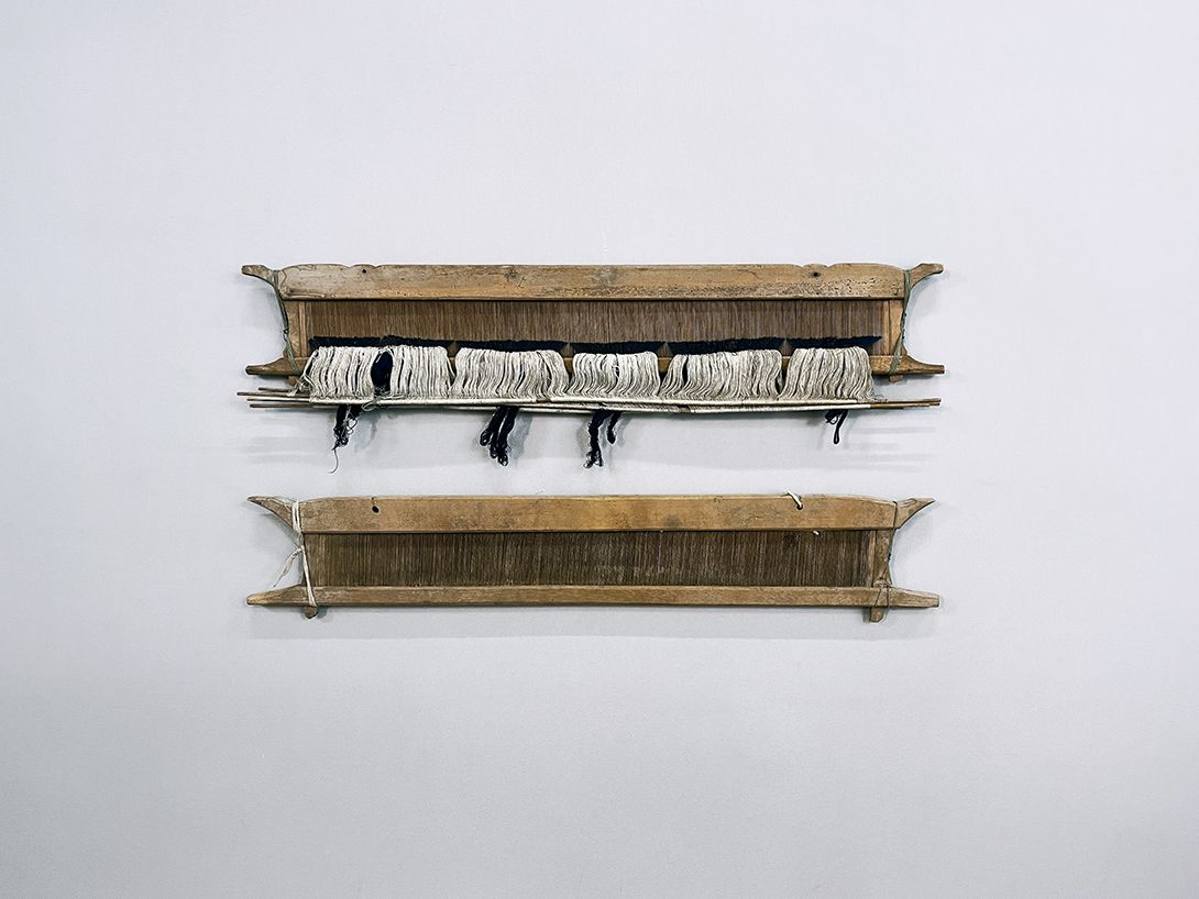Foto Extremely Antique Weaving Equipment