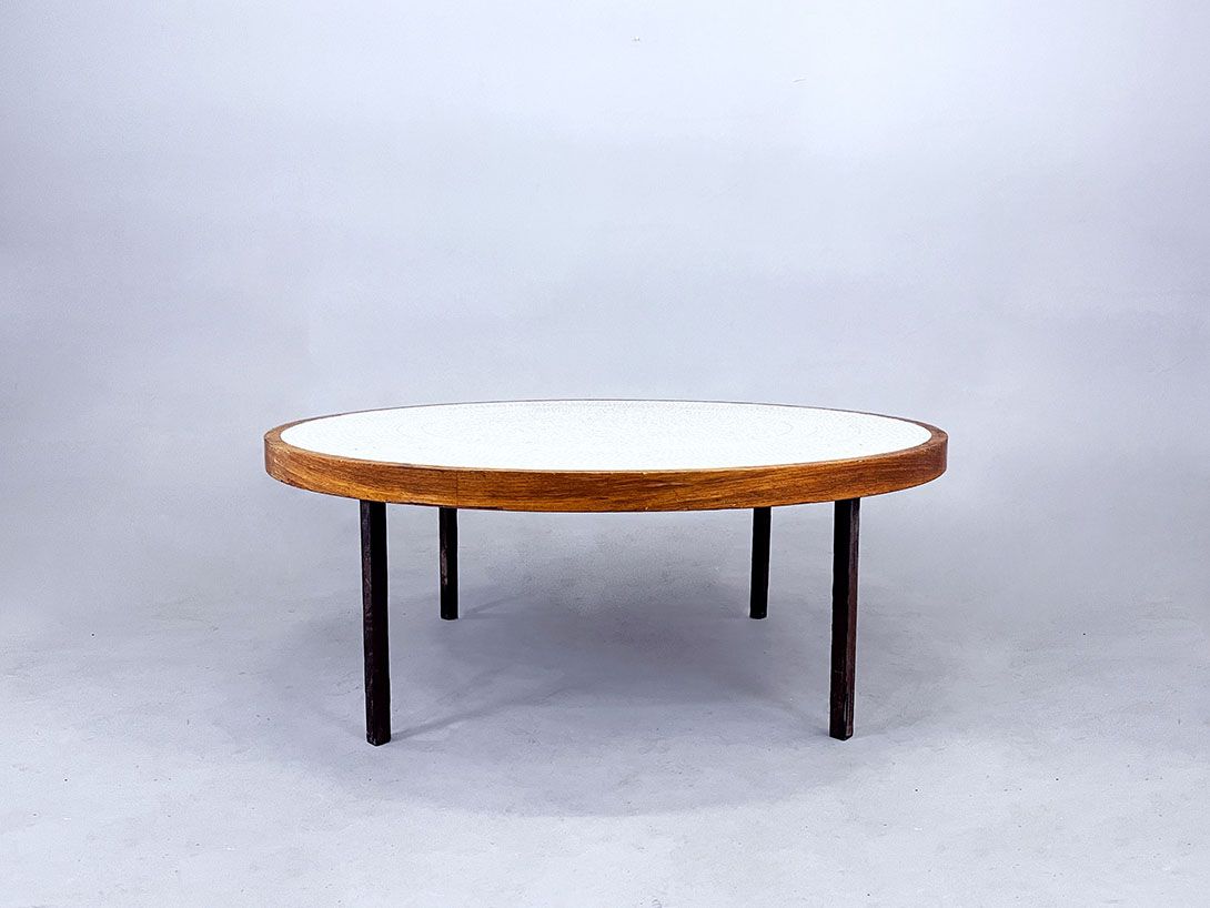 Foto Mid-Century Modern Mosaic Coffee Table h44