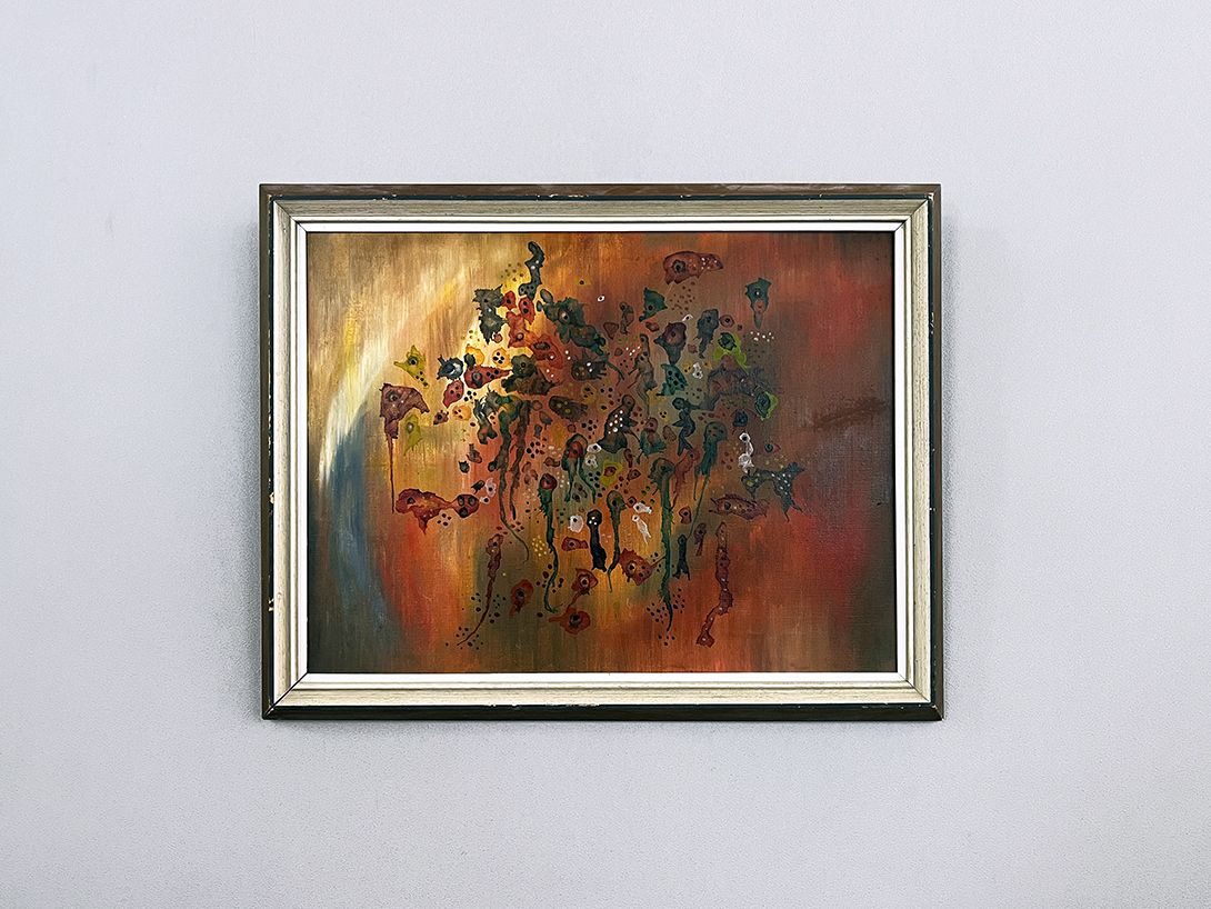 Foto Abstract Painting with Tadpole Looking Representation h44 14B20