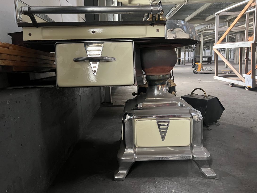 Foto Art Deco Oven Nickel Plated h85